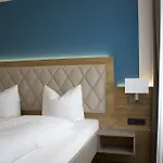 Ross Otel